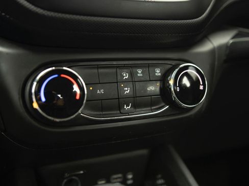 Used 2023 Chevrolet TrailBlazer LS FWD image 9