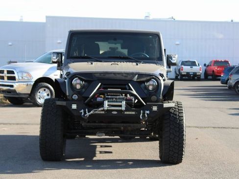 Used 2016 Jeep Wrangler Unlimited Sport image 9