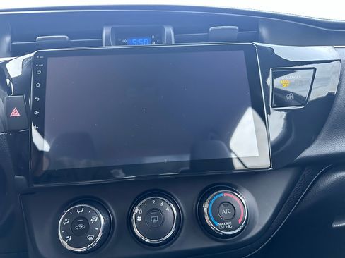 Used 2016 Toyota Corolla L image 29