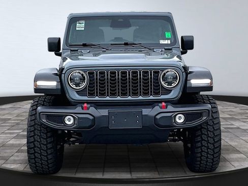 Certified 2025 Jeep Wrangler Unlimited Rubicon w/ Convenience Group AWD/4WD image 27
