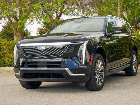 New 2026 Cadillac Escalade IQL Luxury image 2