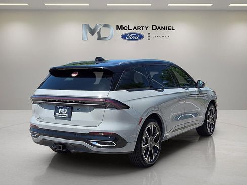 New 2026 Lincoln Nautilus Reserve AWD/4WD image 5