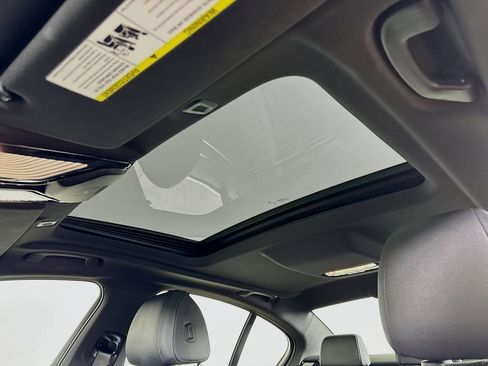 Used 2023 BMW 530i xDrive 530i xDrive w/ Convenience Package image 18