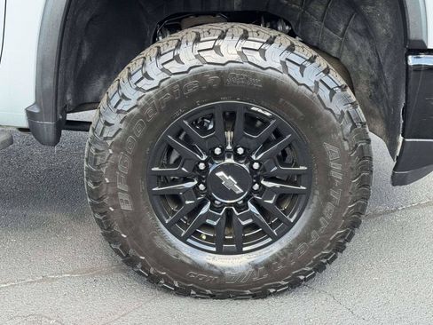 Used 2024 Chevrolet Silverado 2500 ZR2 AWD/4WD image 27