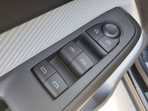 New 2027 Chevrolet Bolt RS FWD image 20