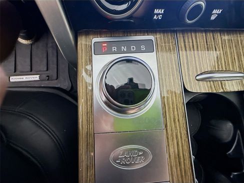 Used 2019 Land Rover Range Rover HSE image 9