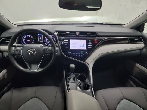 Used 2019 Toyota Camry LE image 15