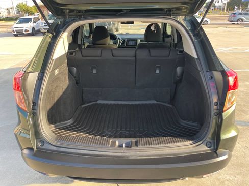 Used 2016 Honda HR-V EX image 19