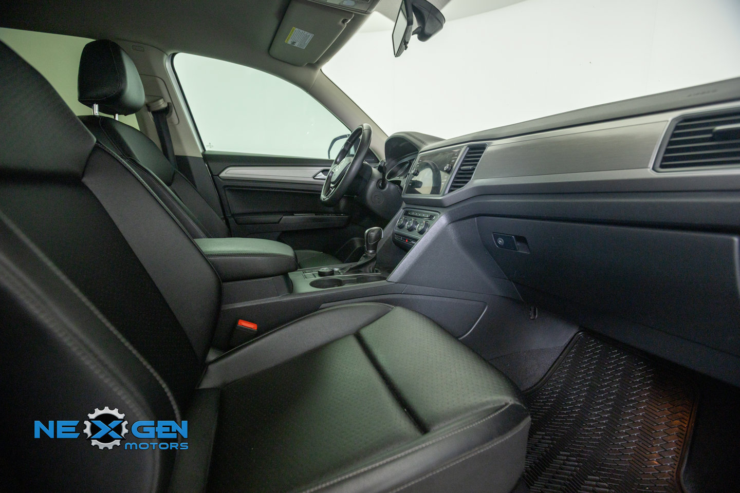 Used 2019 Volkswagen Atlas SE w/ Towing Package AWD/4WD image 42