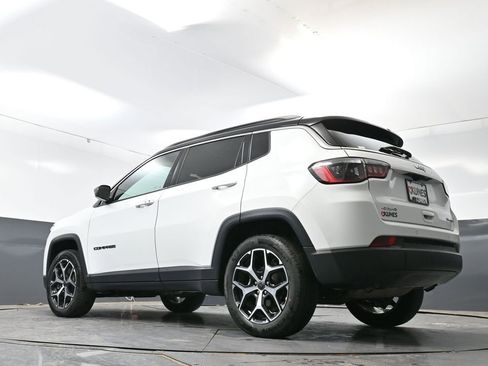 Used 2025 Jeep Compass Limited AWD/4WD image 54