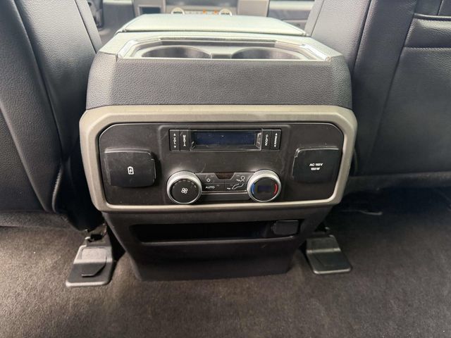 Used 2020 Ford Expedition XLT w/ Equipment Group 202A AWD/4WD image 17