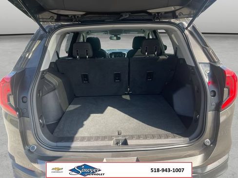 Used 2019 GMC Terrain SLE w/ Driver Convenience Package AWD/4WD image 18