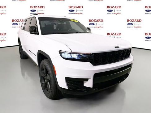 Used 2023 Jeep Grand Cherokee L Laredo AWD/4WD image 1