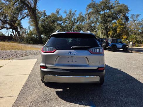 Used 2019 Jeep Cherokee Limited image 9