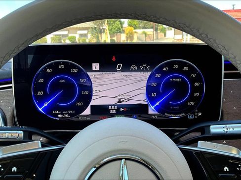 Used 2023 Mercedes-Benz EQS 450+ SUV image 12