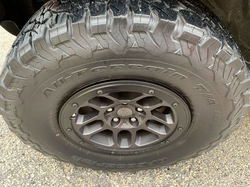 Used 2023 Jeep Wrangler Unlimited Sport image 8