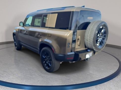 New 2026 Land Rover Defender 110 S AWD/4WD image 7
