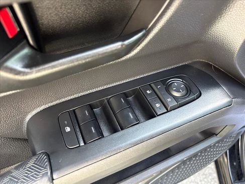 Used 2024 Toyota Tacoma SR5 w/ SR5 Upgrade Package AWD/4WD image 20
