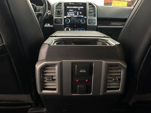 Used 2015 Ford F150 Platinum w/ Equipment Group 701A Luxury AWD/4WD image 17