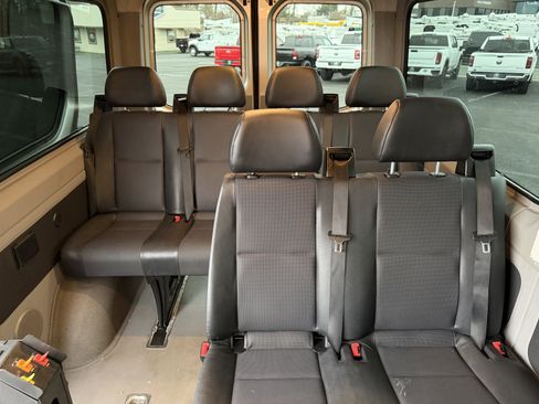Used 2014 Mercedes-Benz Sprinter 2500 image 10