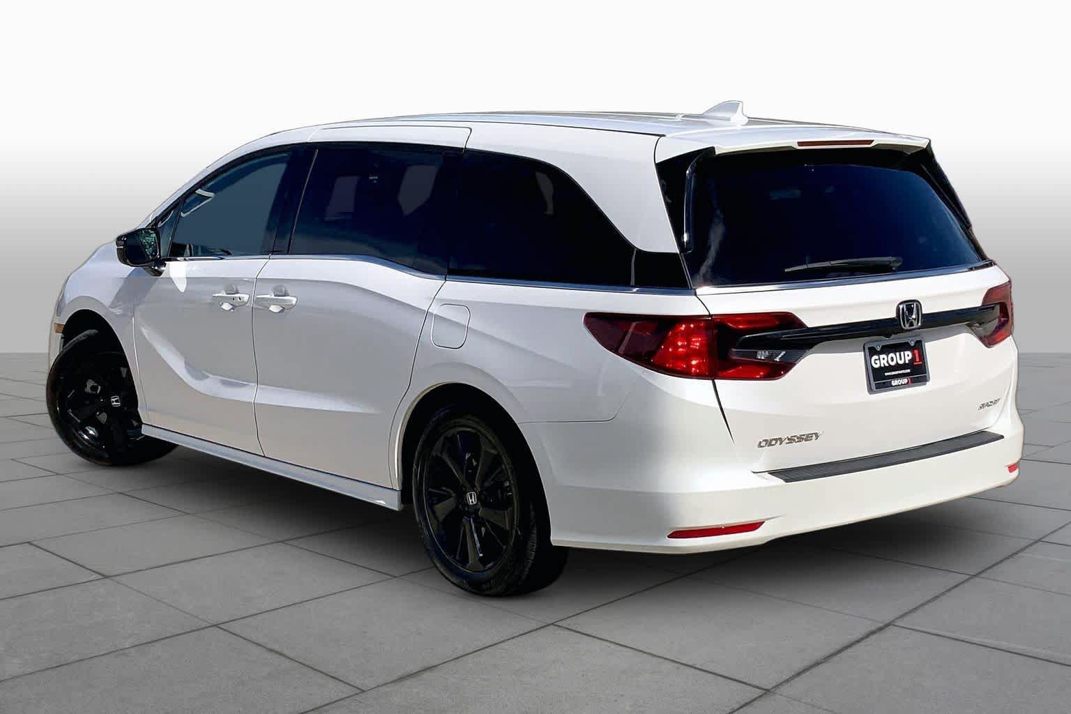 Used 2024 Honda Odyssey Sport image 12
