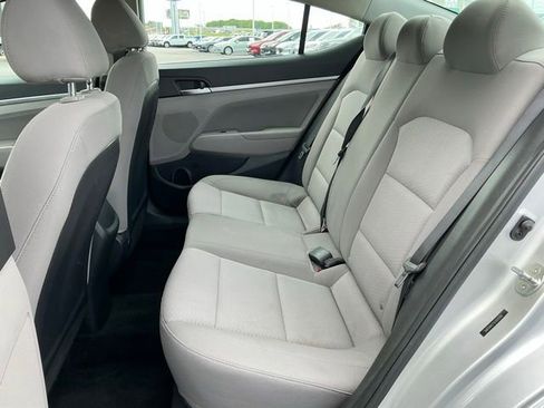 Used 2020 Hyundai Elantra SEL FWD image 15