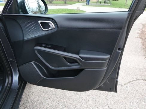 Used 2021 Kia Soul S FWD image 27