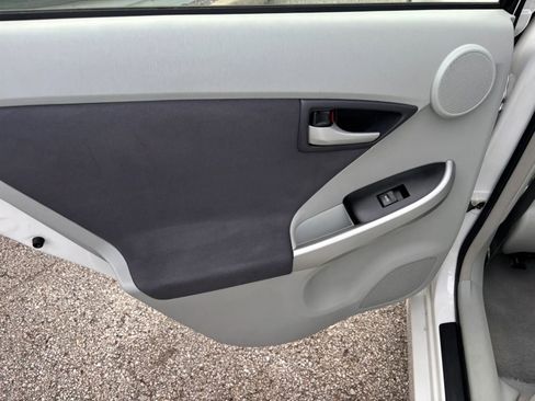 Used 2011 Toyota Prius Three w/ Solar Roof Pkg FWD image 19