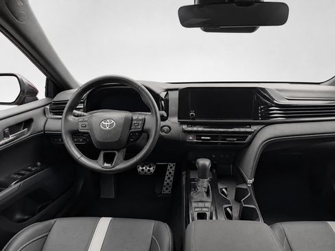 Used 2025 Toyota Corolla LE FWD image 19