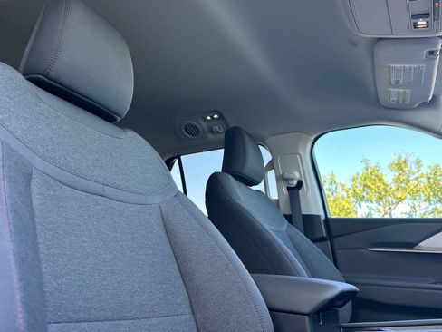 Certified 2025 Ford Explorer Active RWD image 19