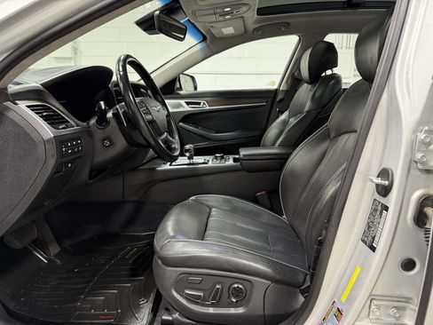 Used 2019 Genesis G80 5.0 Ultimate image 9