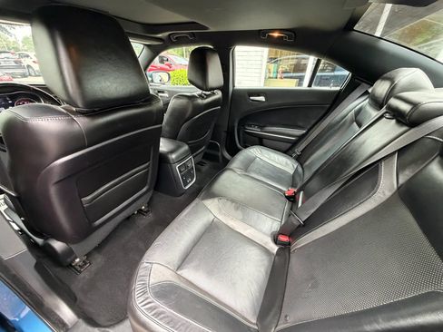 Used 2021 Dodge Charger SXT w/ Leather Interior Group RWD image 18