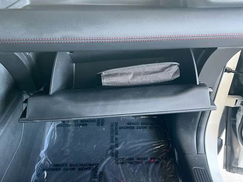 Used 2025 Honda Pilot Black Edition image 30