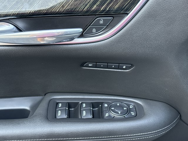 Used 2021 Cadillac XT6 Premium Luxury AWD/4WD image 19