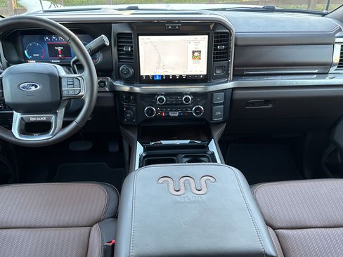 Used 2025 Ford F350 King Ranch w/ FX4 Off-Road Package image 25