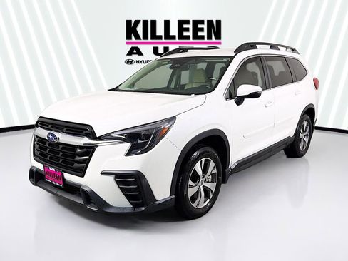 Used 2023 Subaru Ascent Premium w/ Convenience Package image 3