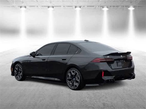 Used 2025 BMW i5 xDrive40 w/ M Sport Package image 6