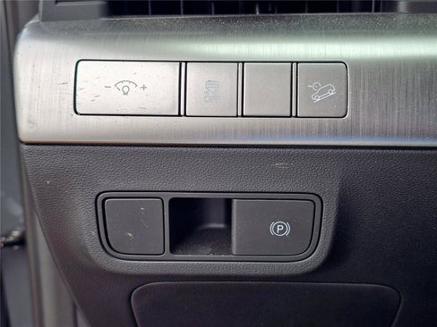 Used 2026 Hyundai Kona SEL Sport FWD image 18