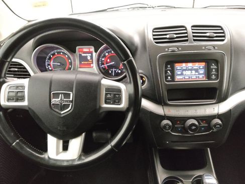 Used 2020 Dodge Journey SE w/ SE Popular Equipment Group image 22