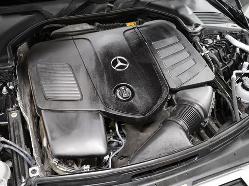 Used 2024 Mercedes-Benz C 300 4MATIC Sedan w/ Exclusive Trim Package image 31