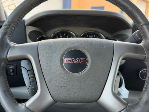 Used 2007 GMC Sierra 2500 SLE w/ Z71 Off-Road Package AWD/4WD image 19