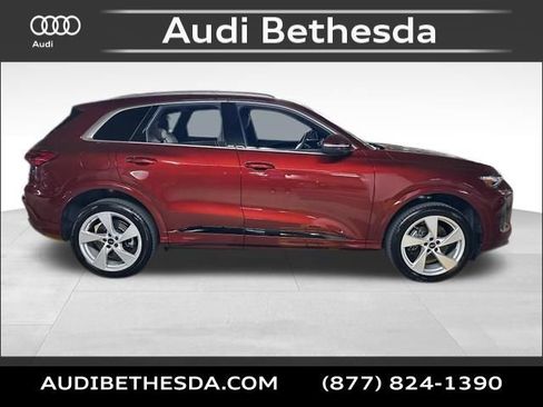 Used 2025 Audi Q5 Premium Plus w/ Premium Plus AWD/4WD image 8