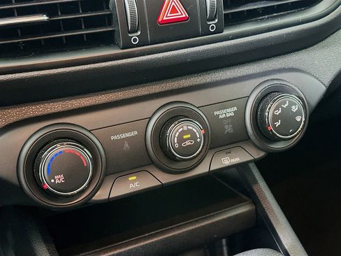 Used 2024 Kia Forte LX image 22