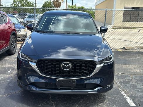 Used 2022 MAZDA CX-5 Signature AWD/4WD image 2