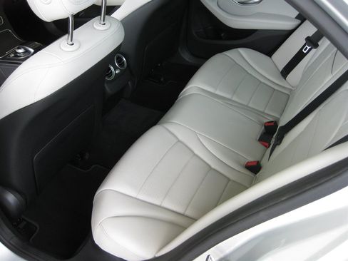 Used 2017 Mercedes-Benz C 300 Sedan image 25