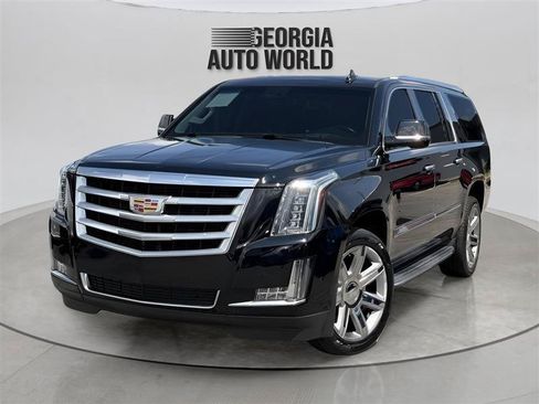 Used 2019 Cadillac Escalade ESV Luxury RWD image 3