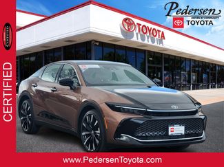 Used 2023 Toyota Crown Platinum video 1