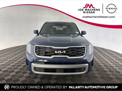 Used 2025 Kia Telluride SX w/ SX Captain's Chair Package image 4