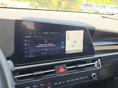 Certified 2023 Kia Niro EX FWD image 23