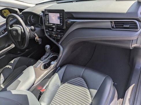 Used 2023 Toyota Camry SE FWD image 20
